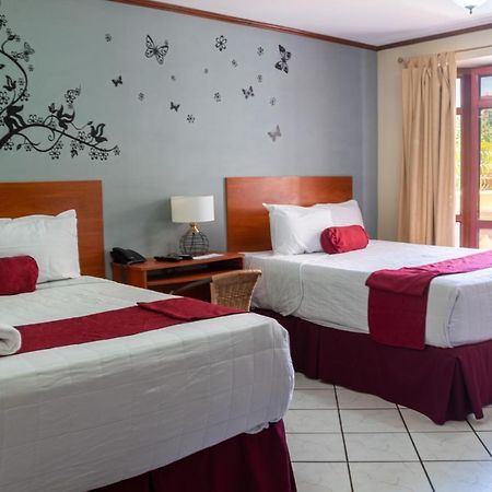 Hotel Fotherhouse San Salvador Esterno foto