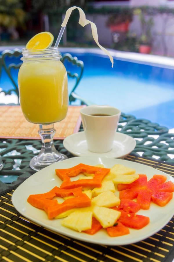 Hotel Fotherhouse San Salvador Esterno foto