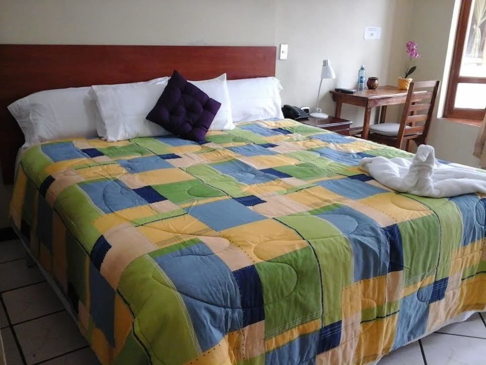 Hotel Fotherhouse San Salvador Esterno foto