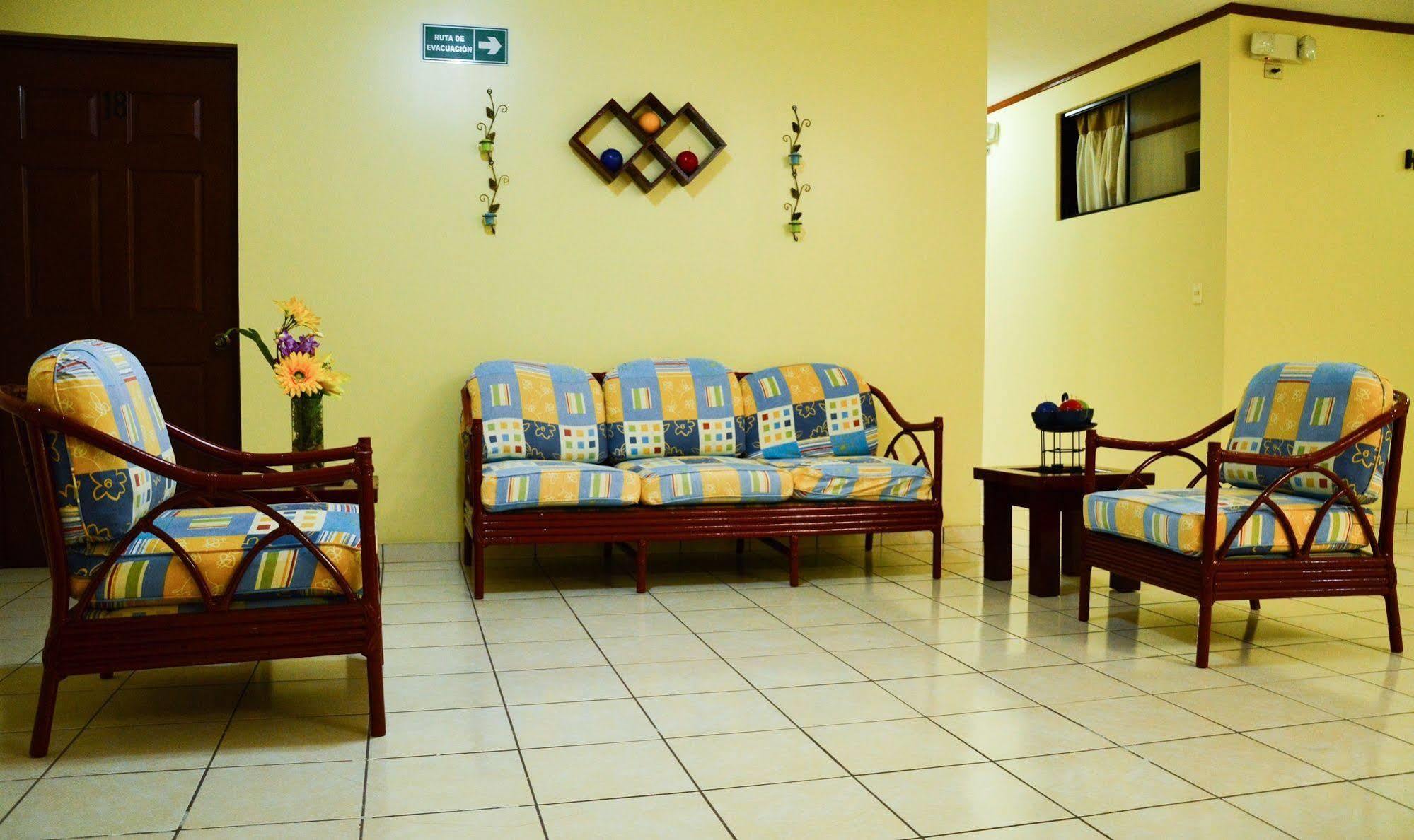 Hotel Fotherhouse San Salvador Esterno foto