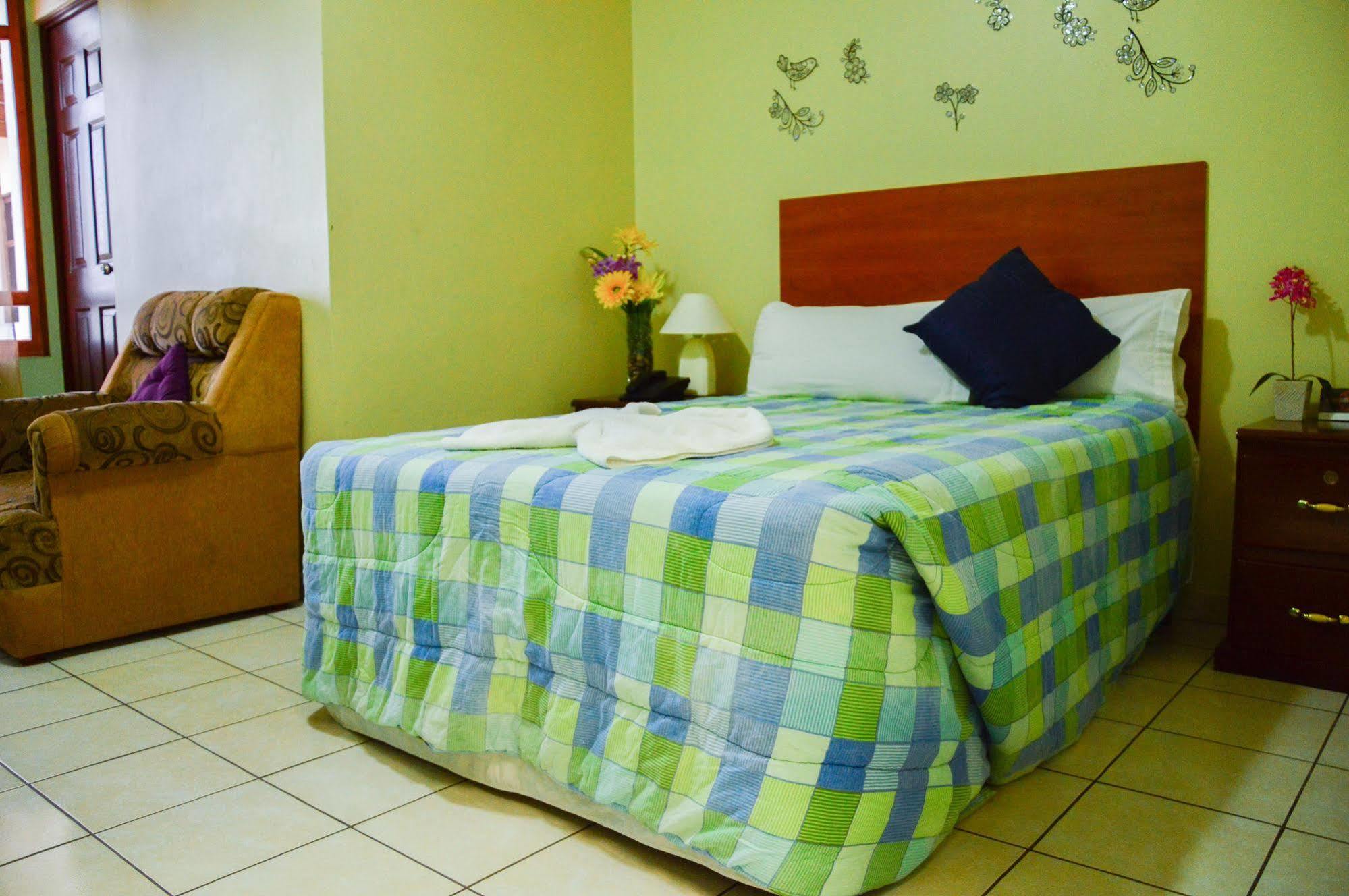 Hotel Fotherhouse San Salvador Esterno foto