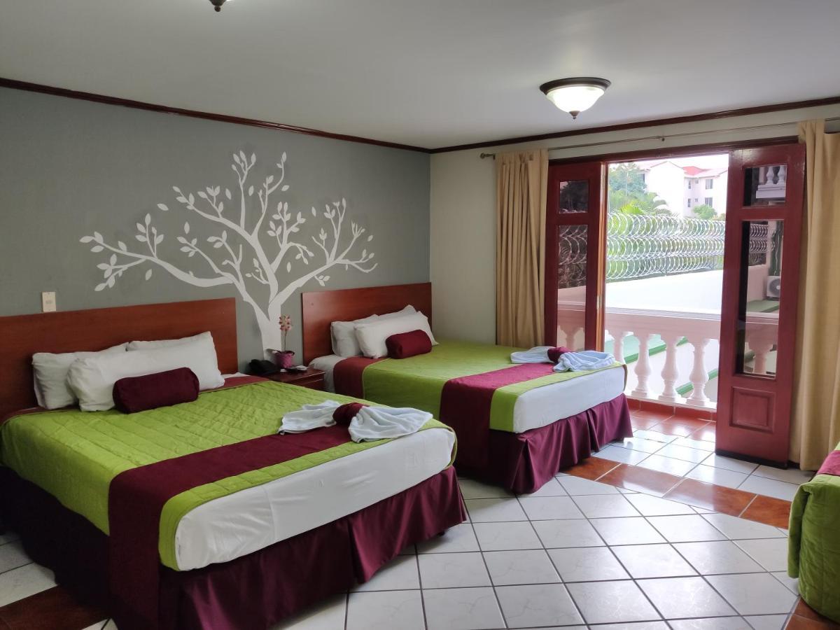 Hotel Fotherhouse San Salvador Esterno foto