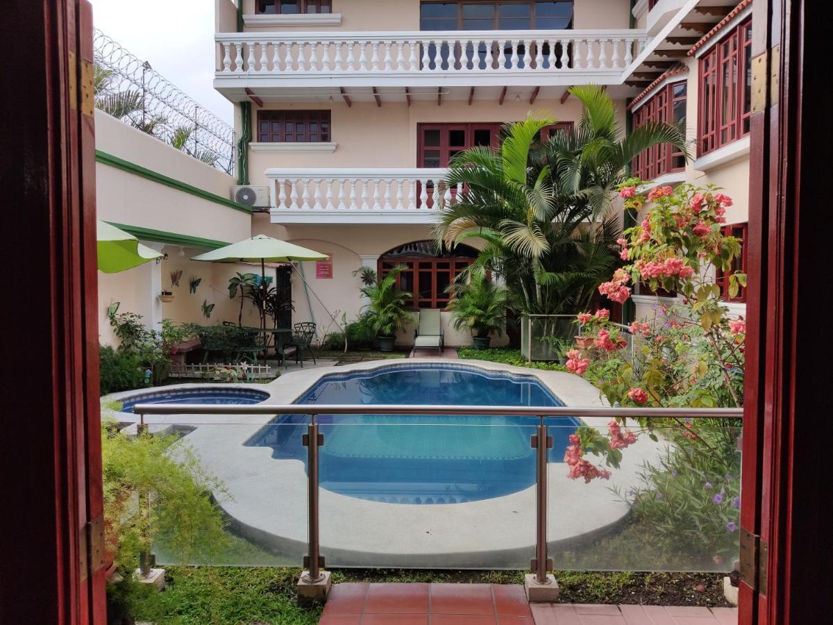 Hotel Fotherhouse San Salvador Esterno foto