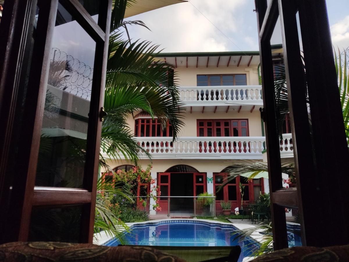 Hotel Fotherhouse San Salvador Esterno foto